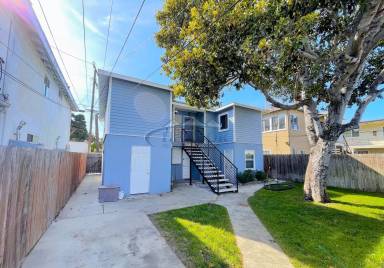 Main picture of 817-821 Amapola Ave