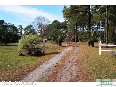 Main picture of 617 Charlies Rd