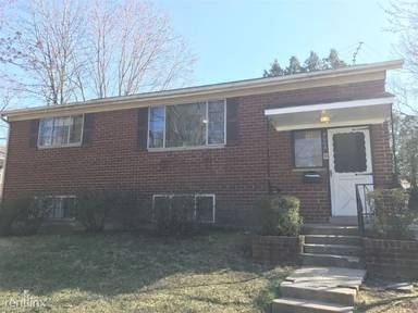 Main picture of 4004 Jeffry St