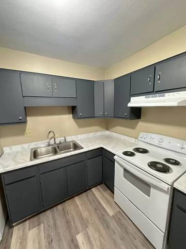 Main picture of 800 Westwood Ct