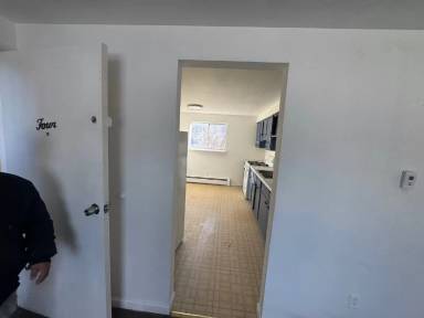 Main picture of 9 Marvin St