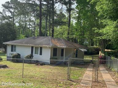 Main picture of 2955 Dale Pl
