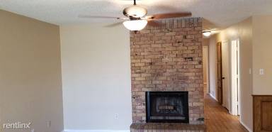 Main picture of 2403 Ventura Dr