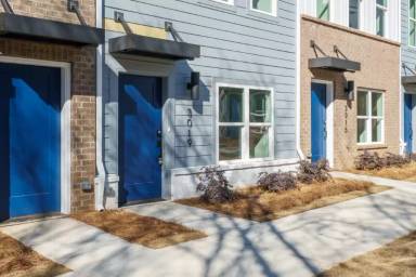Main picture of 3019 Jolene Ct