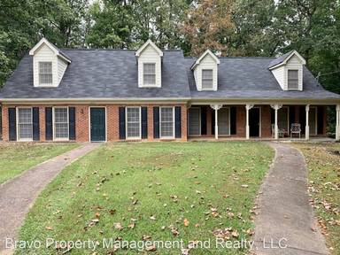 Main picture of 527 Telfair Ct