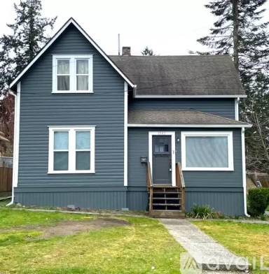 Main picture of 1909 Gregory Way