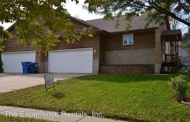 Main picture of 1209 E Plum Creek Rd