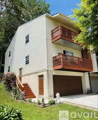 Main picture of 518 Gia Cir