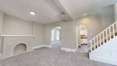 Main picture of 3222 W 94th St