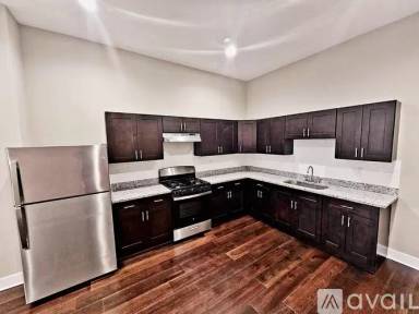 Main picture of 611 N Carey St