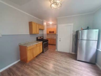Main picture of 160 Garfield Ave