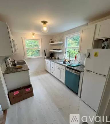 Main picture of 604 Highland Rd