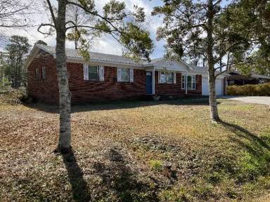 Main picture of 225 Antoinette Dr
