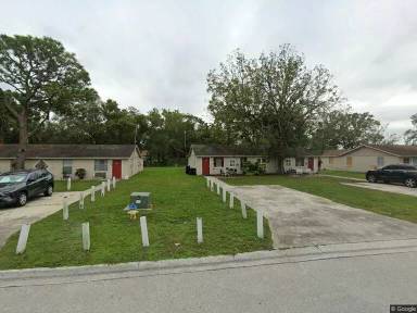 Main picture of 33 Road Ave