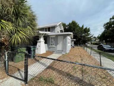 Main picture of 1028 E 17th Ave