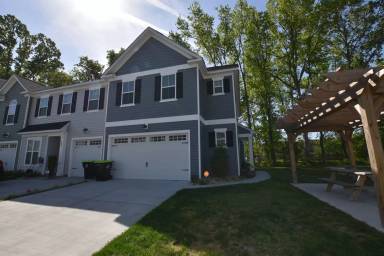 Main picture of 604 Revival Ln
