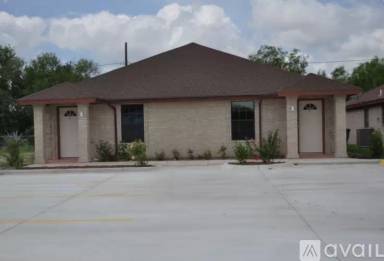 Main picture of 2120 W Barcelona Ave