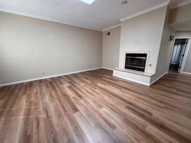 Main picture of 3345 Esplanade Cir SE