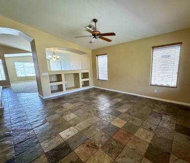 Main picture of 5022 E Libby St