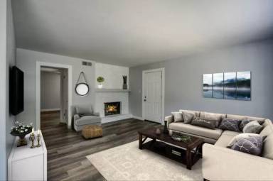 Main picture of 4440 E 68th St
