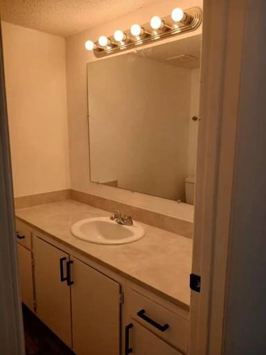 Main picture of 7686 Hunters Ridge Ln