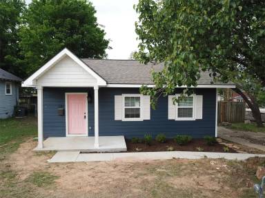 Main picture of 2717 Dodson Ave