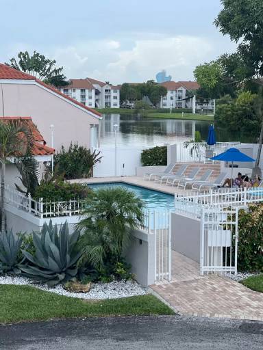 Main picture of 3165 N 36th Ave