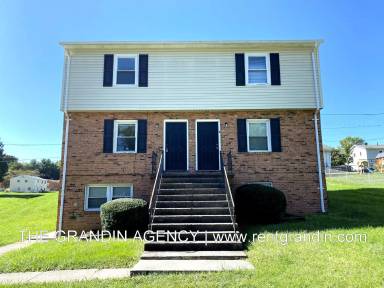 Main picture of 916 Pyrtle Dr