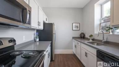 Main picture of 27 E Willis St
