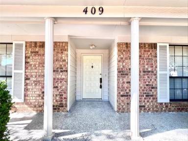 Main picture of 409 Kirkwood Dr