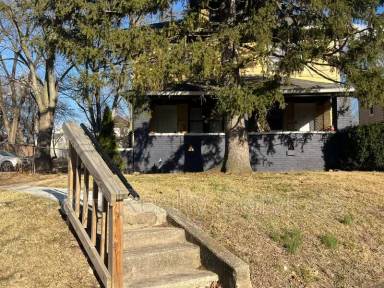 Main picture of 23 S Spencer Ave
