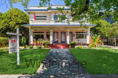 Main picture of 3511 J St