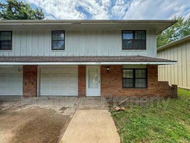 Main picture of 2529 NW 6th St