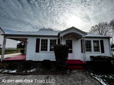 Main picture of 330 Skyview Dr
