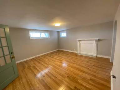 Main picture of 350 N Madison St