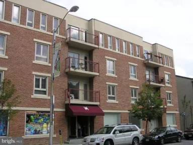 Main picture of 911 S Charles St