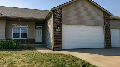 Main picture of 390 Rosslare St