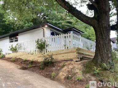 Main picture of 4504 Balcomb St