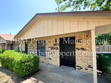 Main picture of 128 Lance Dr