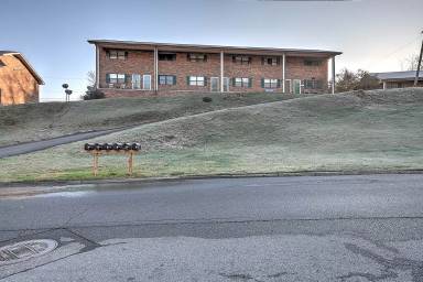 Main picture of 449 Eastley Ct