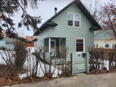 Main picture of 610 W Water St