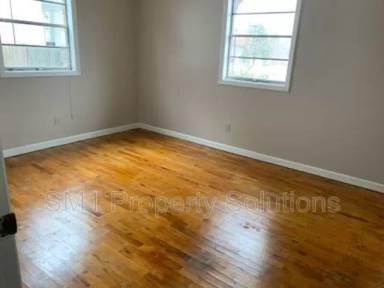 Main picture of 804 Martin Luther King Jr Dr