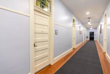 Main picture of 157 N Main St