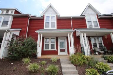 Main picture of 1272 Frost Pl