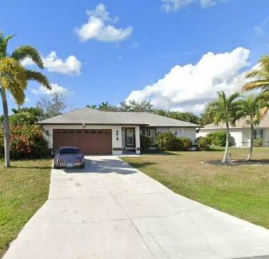 Main picture of 2140 SE 8th Pl