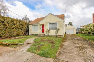 Main picture of 3636 SE 77th Ave