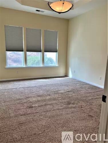 Main picture of 101 Misty Knoll Ln