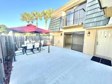 Main picture of Heritage Village of Palm Beach Lakes