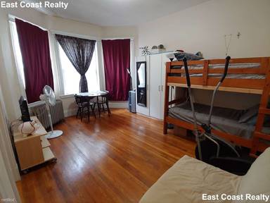 Main picture of 76 Gordon St