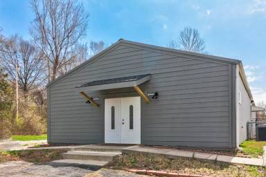Main picture of 625 McDonald Rd